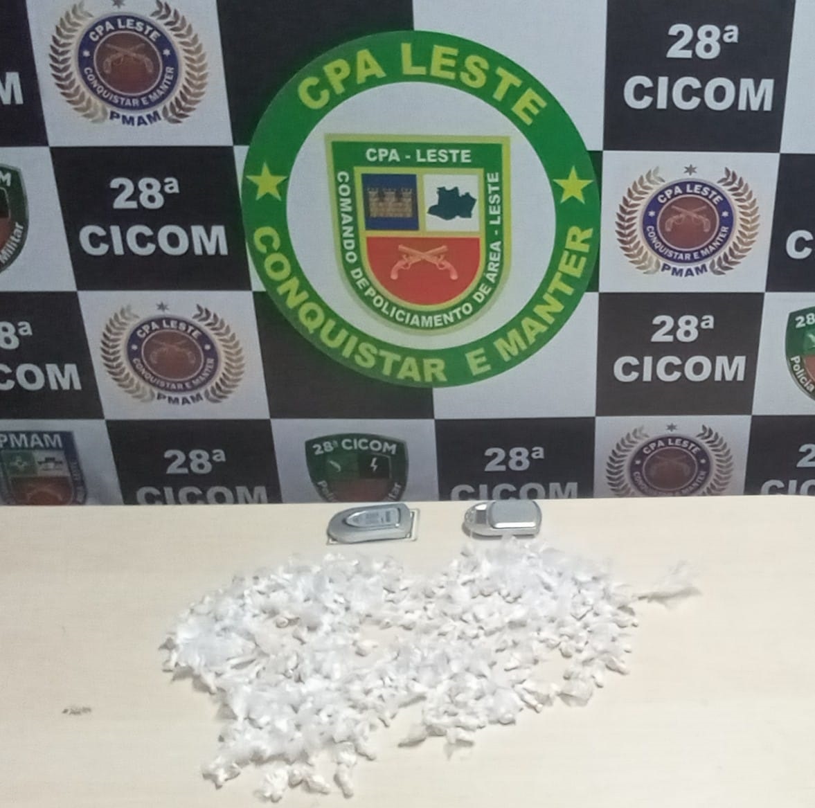 Jovem é detido com 280 porções de oxi em casa de Manaus 