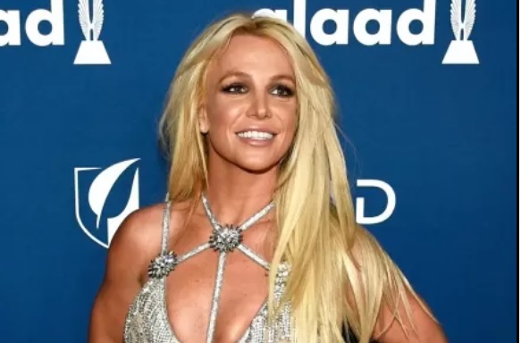 Britney Spears nega confusão com namorado em hotel de luxo