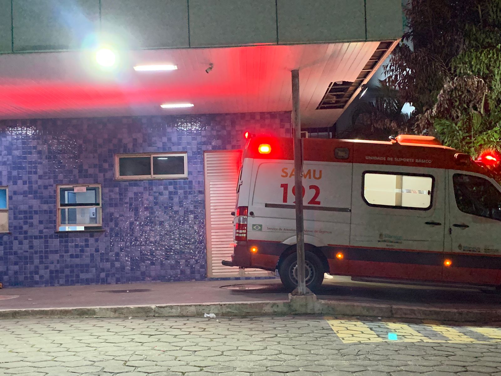 Homem morre ao ser atropelado por motorista de app na Avenida Max Teixeira