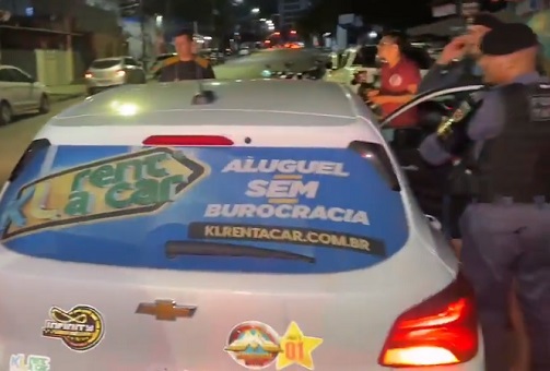 Dupla é presa após sequestrar motorista de app e cometer assaltos em Manaus