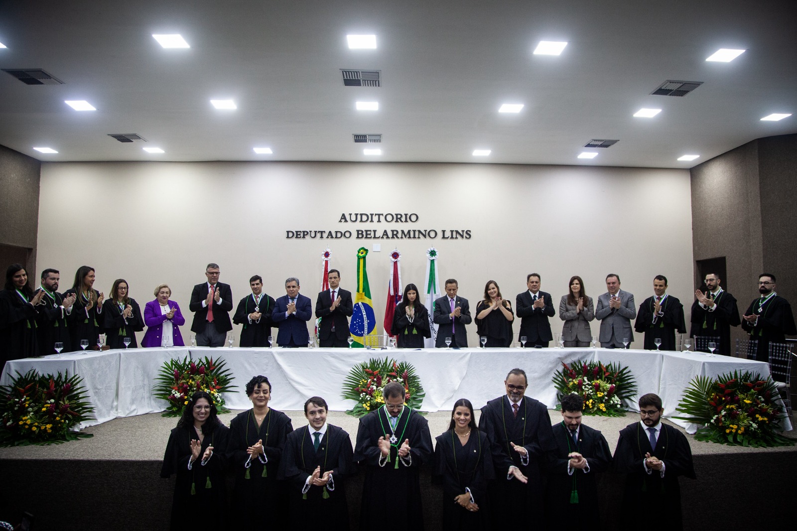 Sete novos defensores públicos são empossados no Amazonas