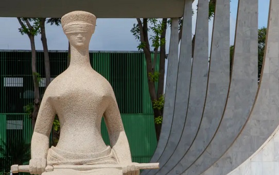 STF retoma julgamento sobre atendimento de pessoas trans no SUS