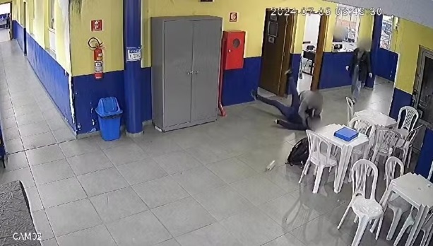 Aluno autista é agredido por funcionário em escola no RJ
