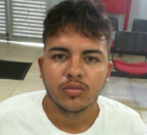 Homem é procurado pela polícia por roubar R$ 9 mil de loja em Manaus