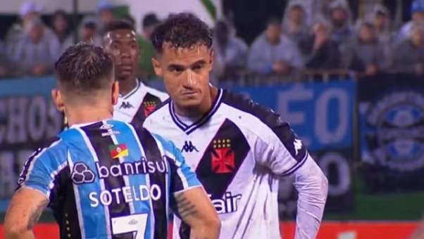 Grêmio sai da zona de rebaixamento ao vencer o Vasco na Arenda Condá