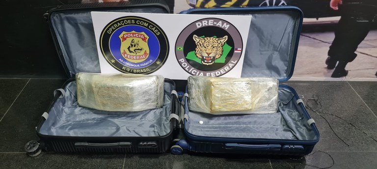 PF prende mulheres que serviam com 'mulas' no Aeroporto Eduardo Gomes
