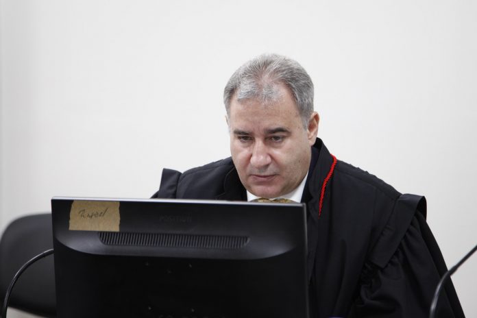 Justiça obriga plano de saúde a fornecer carrinho terapêutico no Amazonas