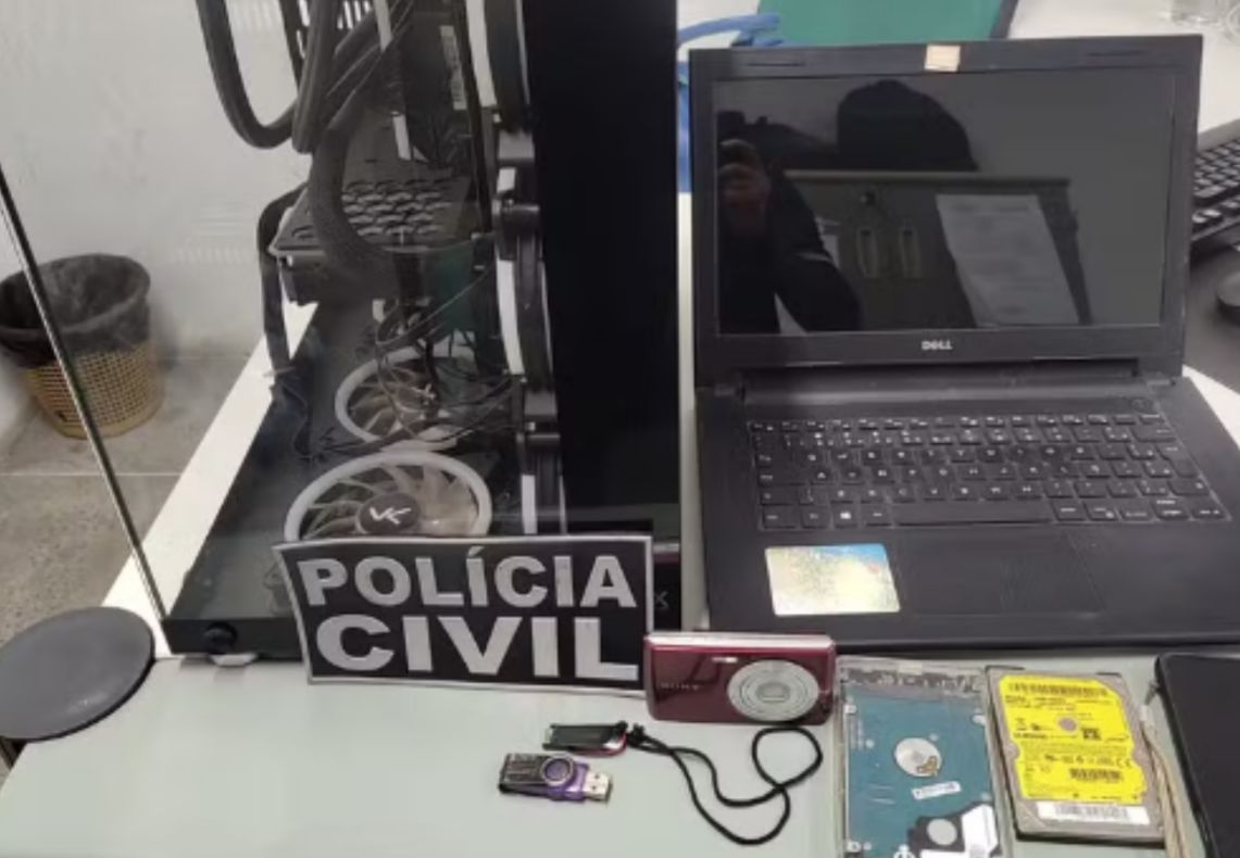 Universitário é preso por comercializar nudes de vítimas no OnlyFans