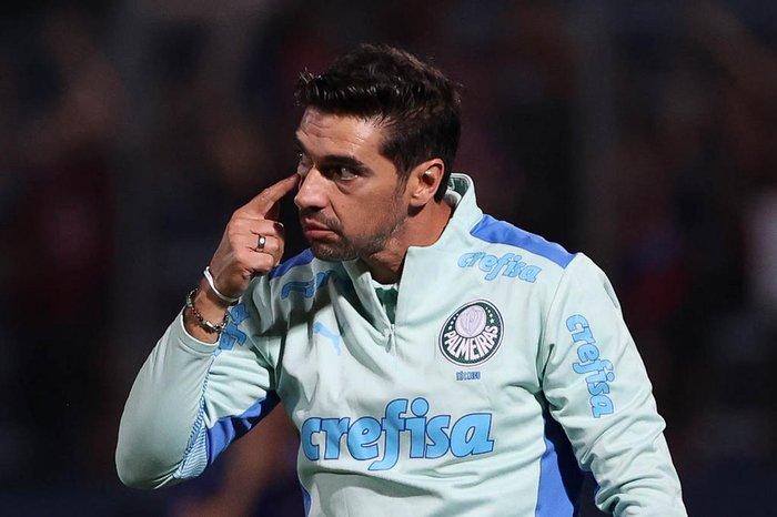 Palmeiras gasta quase R$ 400 milhões e Abel tem top 3 mais caro da história