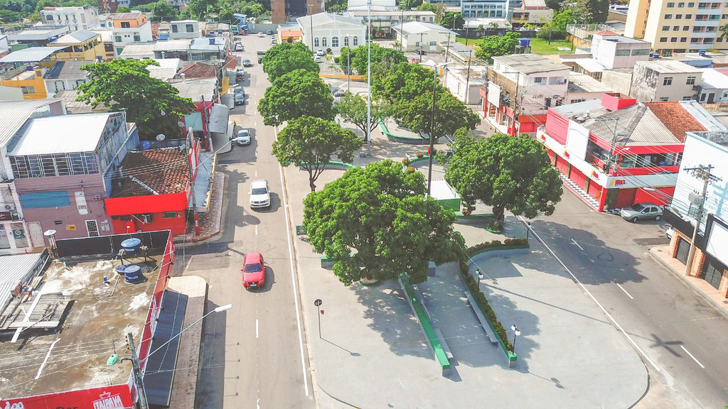 Comercio na Praça do Caranguejo em Manaus deve ser fiscalizado