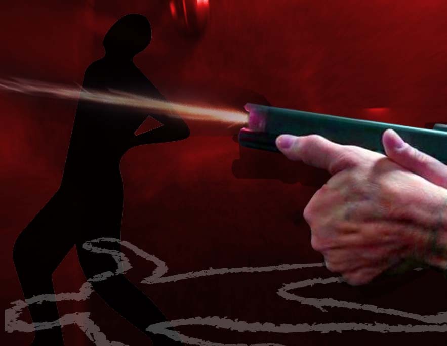 Homem escapa da morte após tiros acertarem em relógio e celular em Manaus