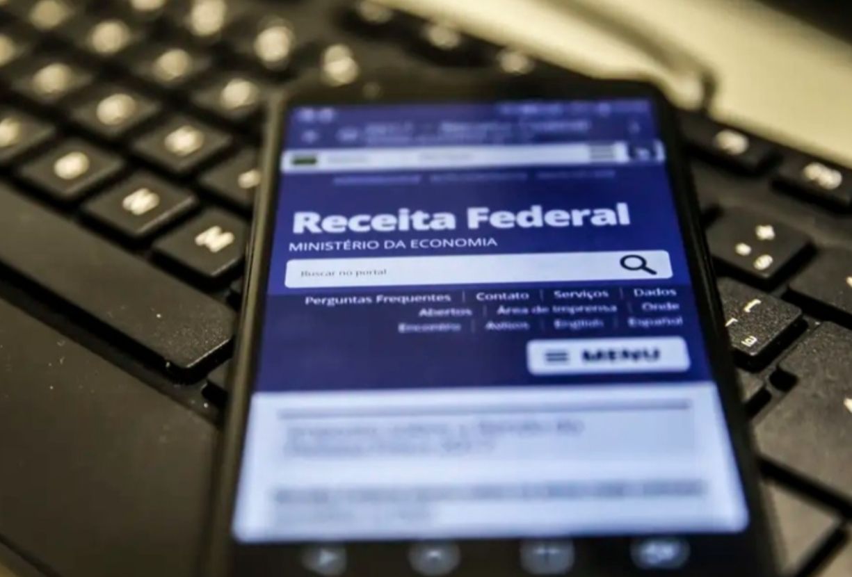 Governo publica ampliação da faixa de isenção do IR para R$ 2.428