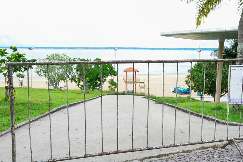 Praia da Ponta Negra tem interdição prorrogada em Manaus
