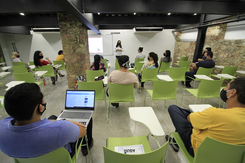 Parceria visa aumentar oferta de cursos profissionalizantes em Manaus