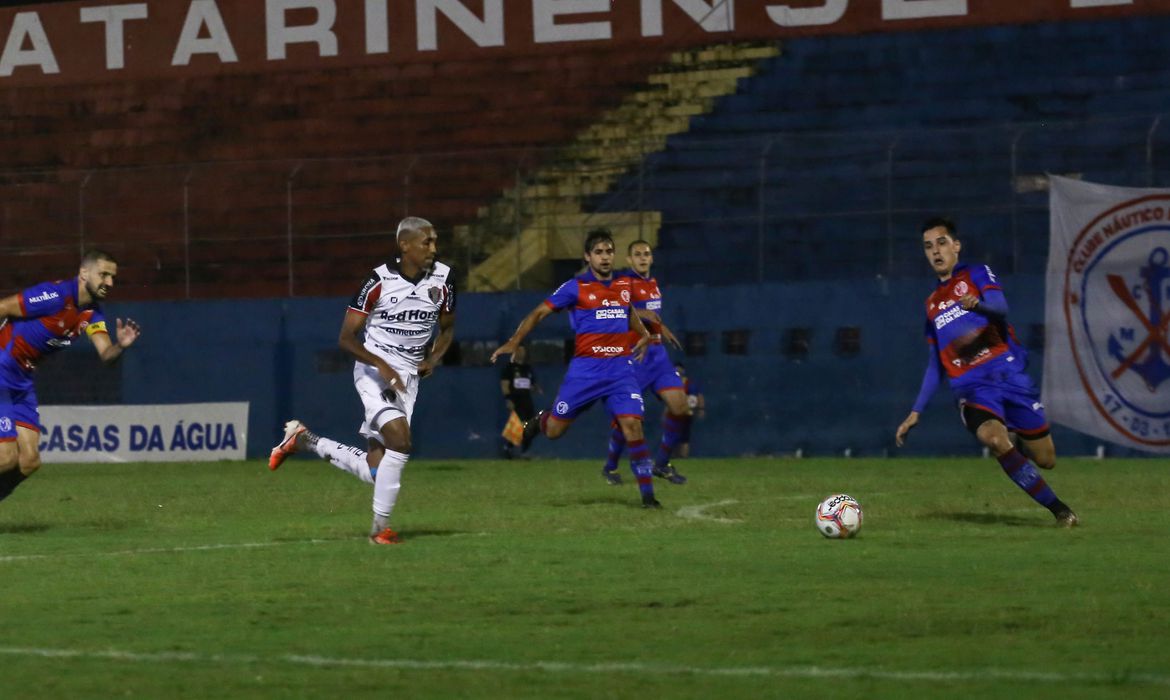 Surto de covid-19 faz jogo entre Joinville e Marcílio Dias ser adiado