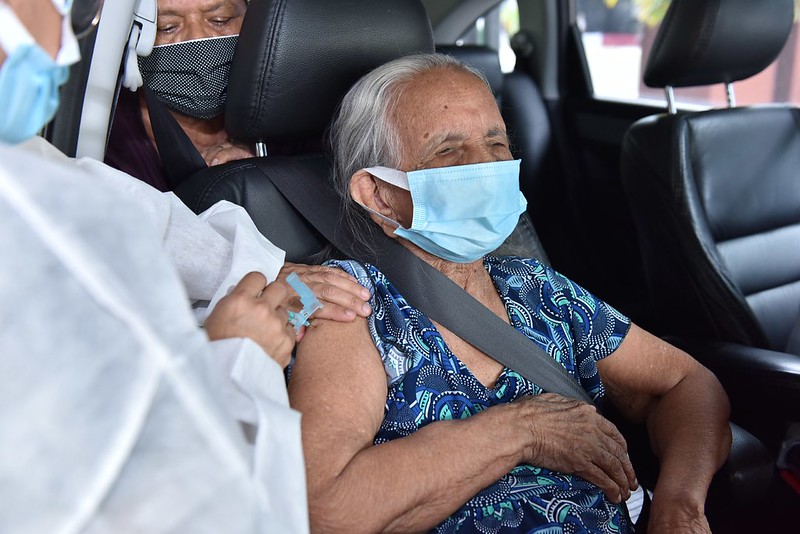 Vacinação de idosos a partir de 65 anos segue na próxima semana em Manaus