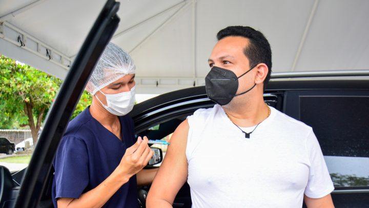 Manaus já aplicou 91% das primeiras doses de vacina contra Covid-19