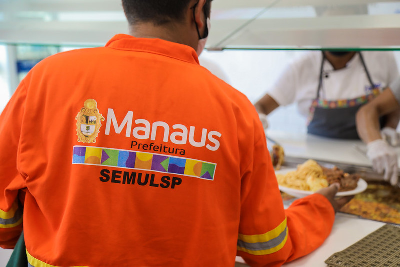 Prefeitura anuncia antecipação da primeira parcela do 13º salário em Manaus