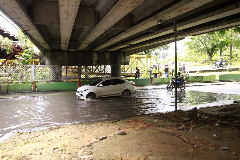 Alça de retorno do Parque dos Bilhares é interditada devido à alagação