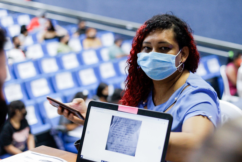 Bolsa Universidade recebe documentação de remanejados em Manaus