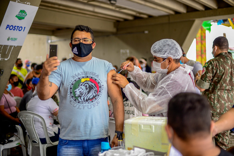 Manaus terá quatro postos atendendo por 12 horas na retomada da vacinação