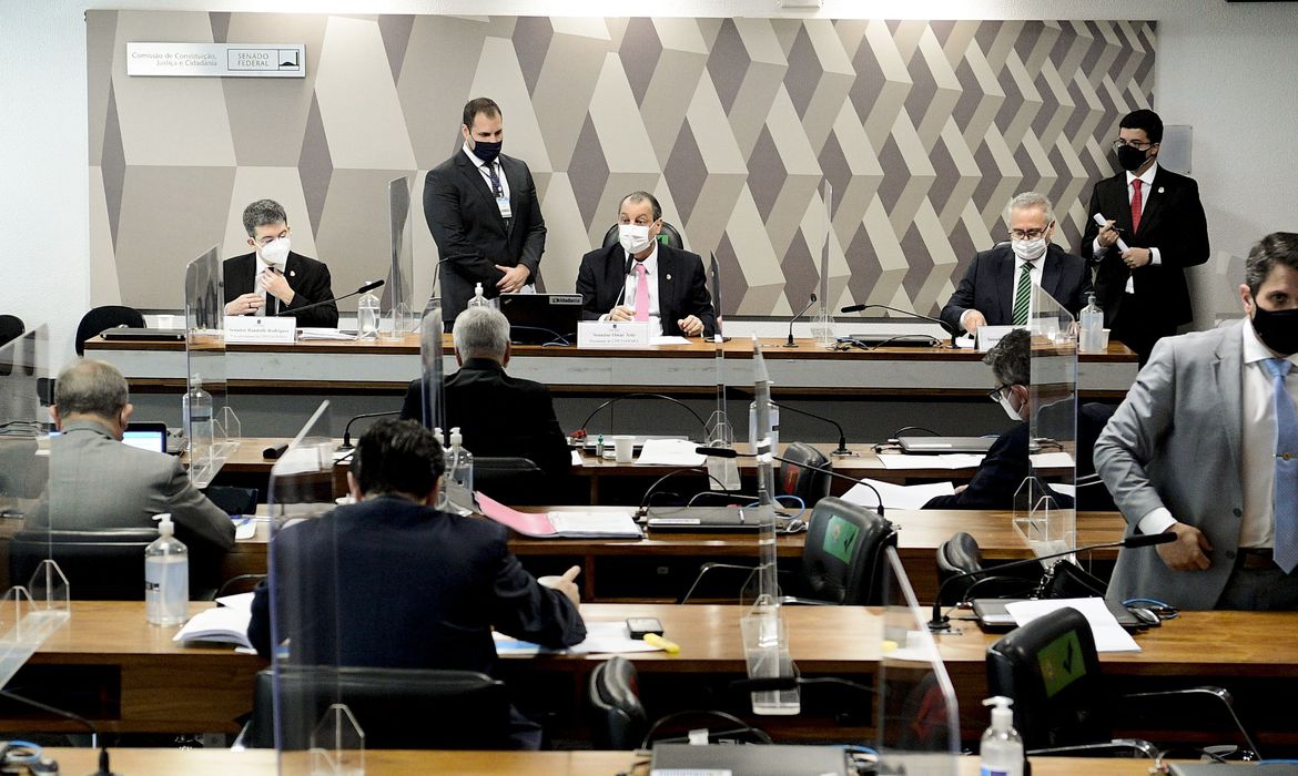 Equipe da CPI da Pandemia vai trabalhar durante o recesso parlamentar