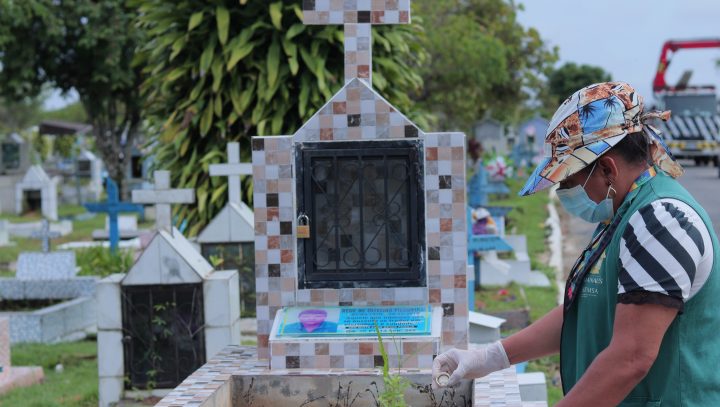 Cemitérios de Manaus são vistoriados para controle do Aedes aegypti
