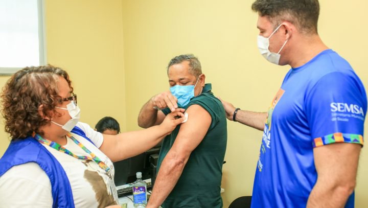 Confira locais de vacinação contra Covid-19 neste sábado em Manaus