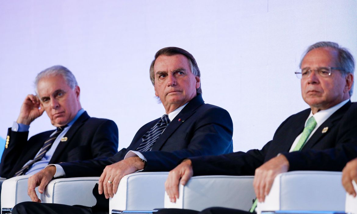 Bolsonaro diz “lamentar” preço do diesel durante evento em SP