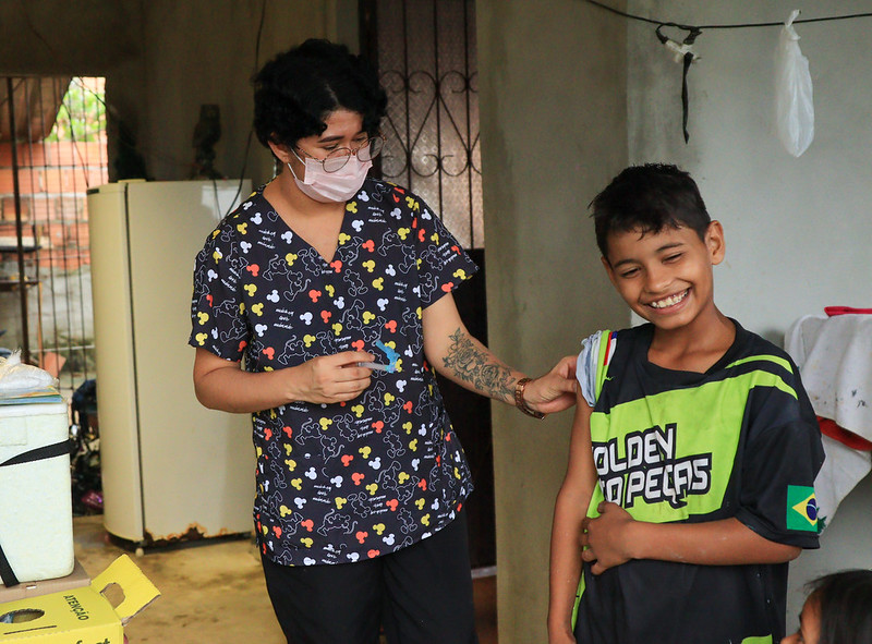 'Dia D' tem mais de 30 mil doses de vacinas aplicadas em Manaus