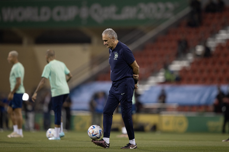 Tite comanda Seleção no último treino antes do jogo contra Camarões