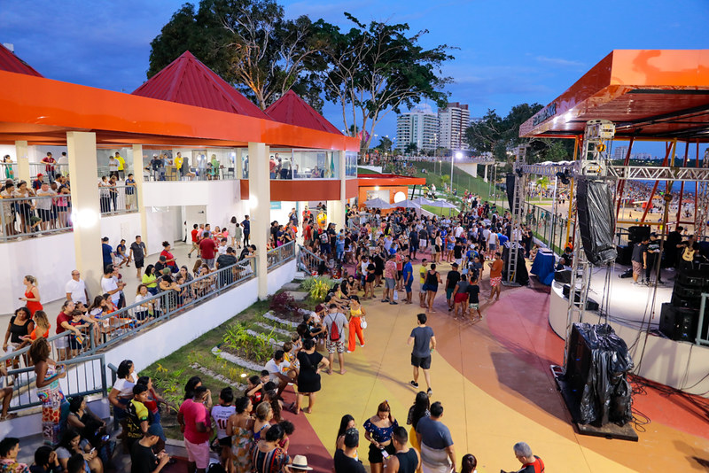 Frutos do Pagode e Vanessa Auzier agitam Casa de Praia neste domingo