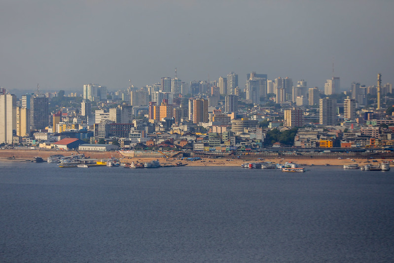 Rio Negro seca quase 10 centímetros em três dias em Manaus