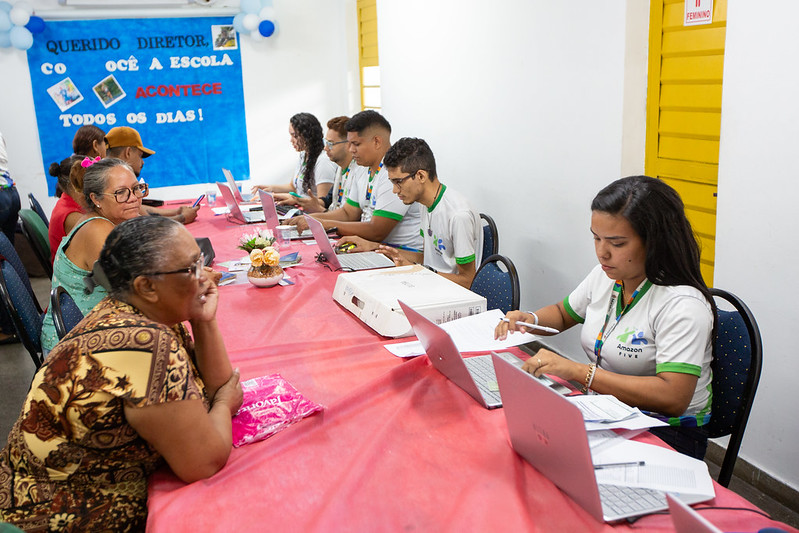 Mutirão Manaus Cidadã atende mais de 7,2 mil pessoas com oferta de serviços sociais