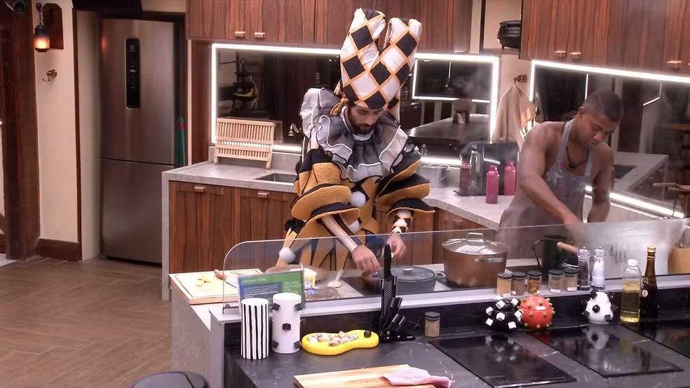 No BBB 24, Matteus diz para Davi: 'Eu sou o bobo e tu é o chato'