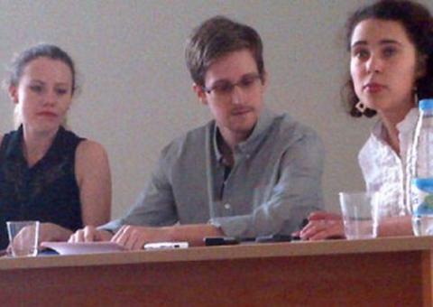 Snowden tem informações para prejudicar 'muito' os EUA