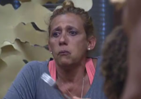 Rita Cadillac pede para sair de "A Fazenda"