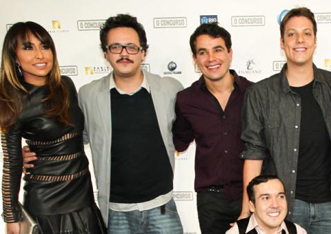  Com Fábio Porchat, elenco participa da pré-estreia de "O Concurso"