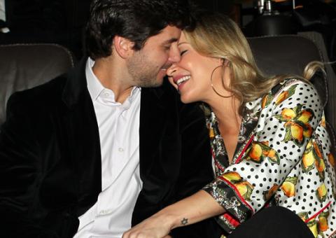  Claudia Leitte e marido apaixonados no lançamento de DVD da cantora