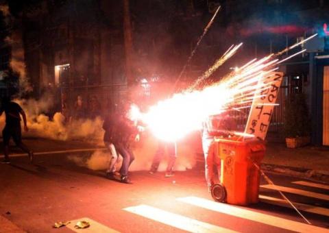 Área nobre do Rio vira palco de cenas de guerra civil