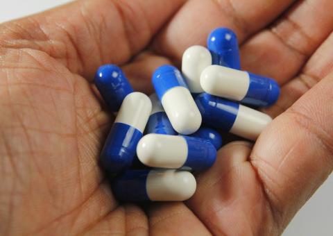 Tratar câncer em hospital privado veta remédio pelo SUS