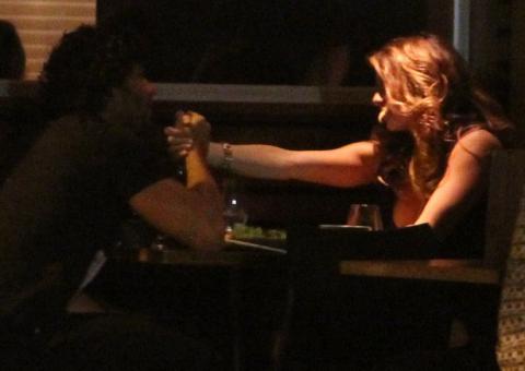  Rita Guedes é flagrada em clima romântico com Jesus Luz 'é o que vocês viram na foto'