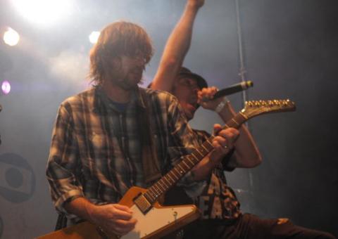 Guitarrista da Banda 'A Banca' é acusado de assédio sexual e preso em Manaus