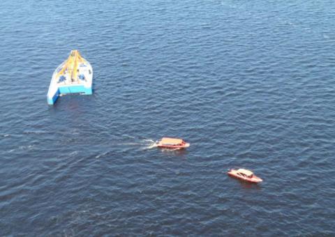 Bombeiros procuram publicitário  que  pulou da Ponte Rio  Negro 