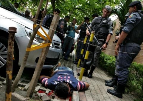 Polícia prende homem de 24 anos que teria executado 21 pessoas em Manaus
