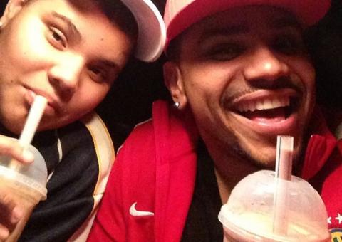 Depois de brigas, Naldo e filho fazem as pazes e não se desgrudam mais 