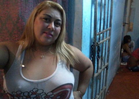 Detenta que tentou agredir jornalistas tem usado o Facebook livremente na cadeia