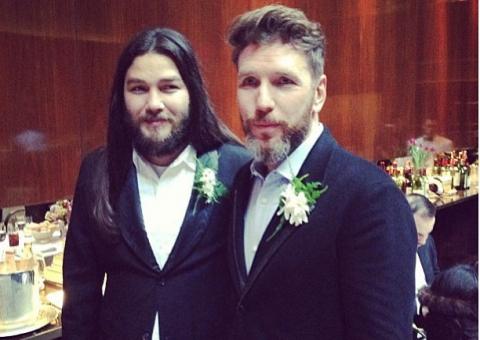 Após 6 anos de namoro, Estilista Alexandre Herchcovitch se casa com companheiro em São Paulo