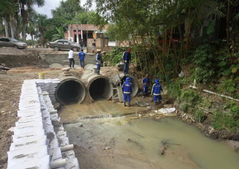 Drenagem profunda levará qualidade de vida a moradores da Santa Marta
