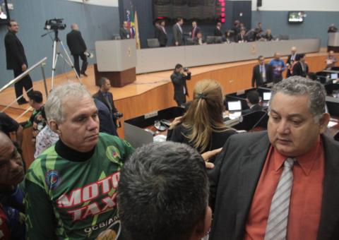 Vereador aprova regulamentação dos mototaxistas com recomendações